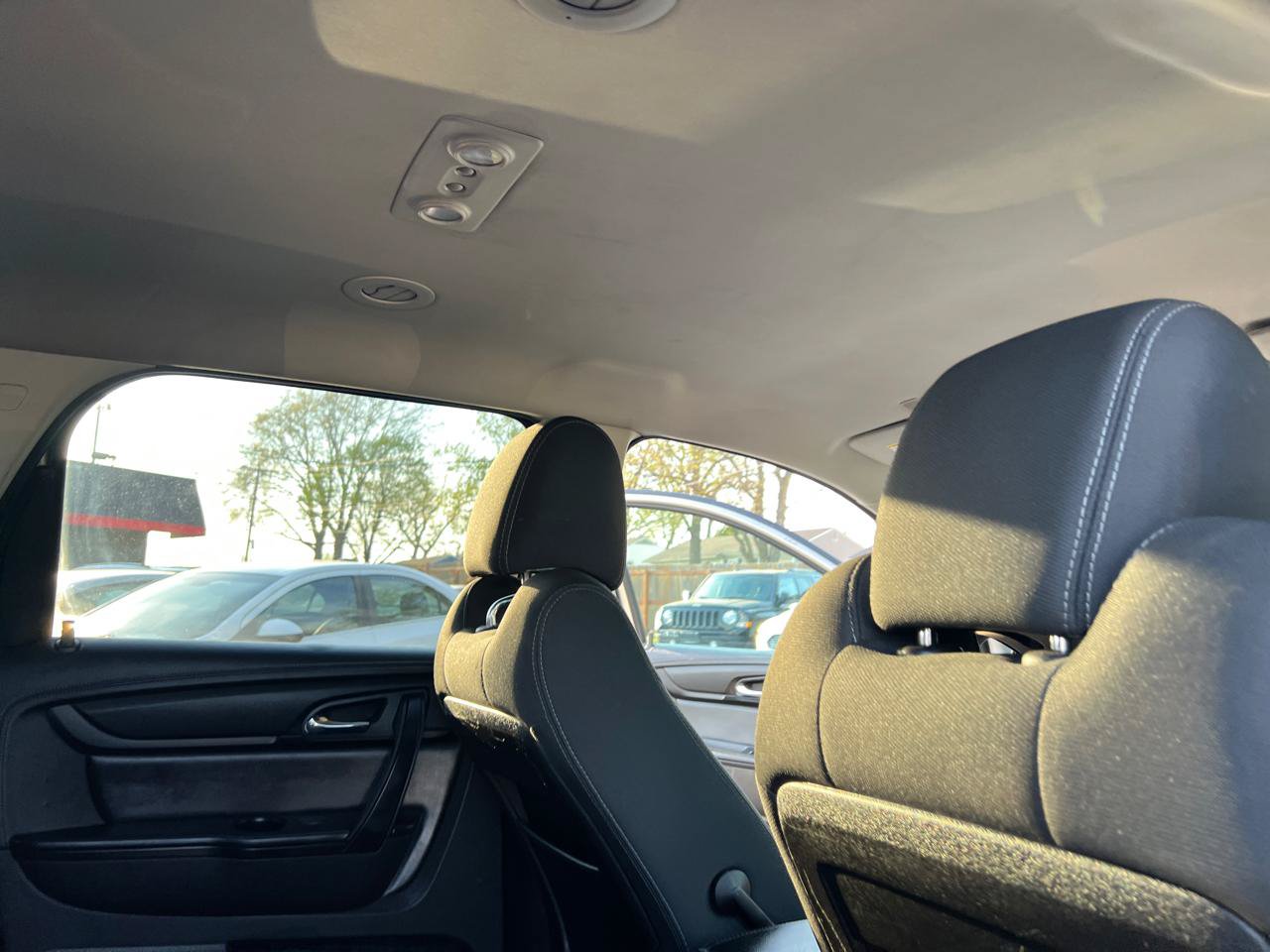 Used 2016 GMC Acadia SLE FWD image 25