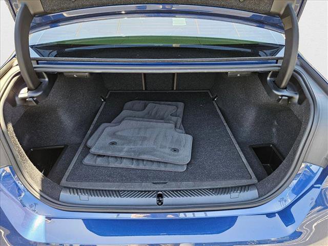 Used 2024 BMW 530i w/ Premium Package image 6