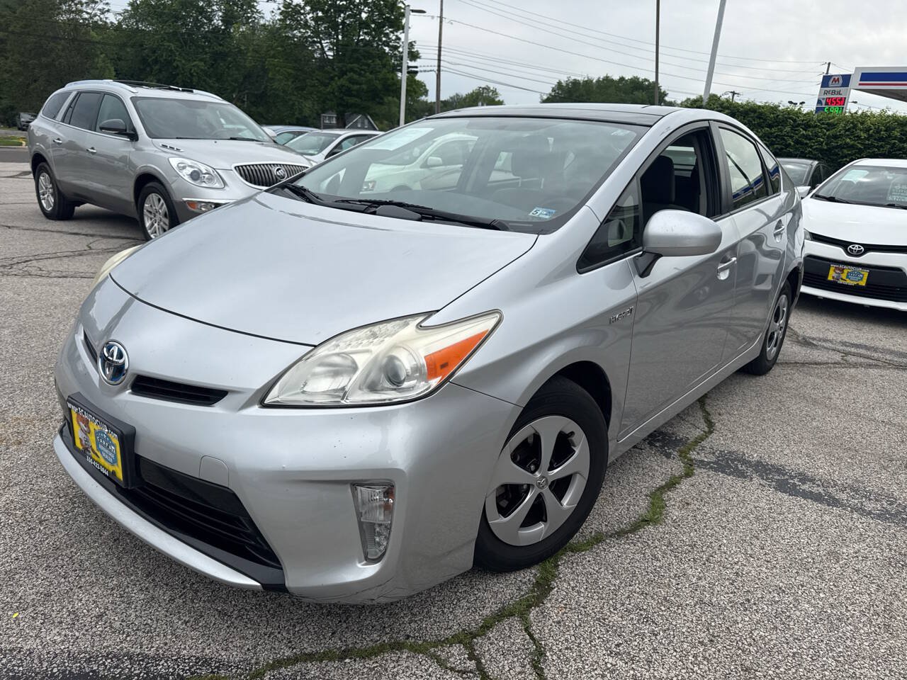 Used 2013 Toyota Prius Three w/ Solar Roof Pkg FWD image 1