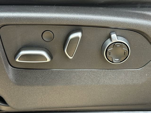 Used 2025 GMC Sierra 3500 Denali Ultimate image 20