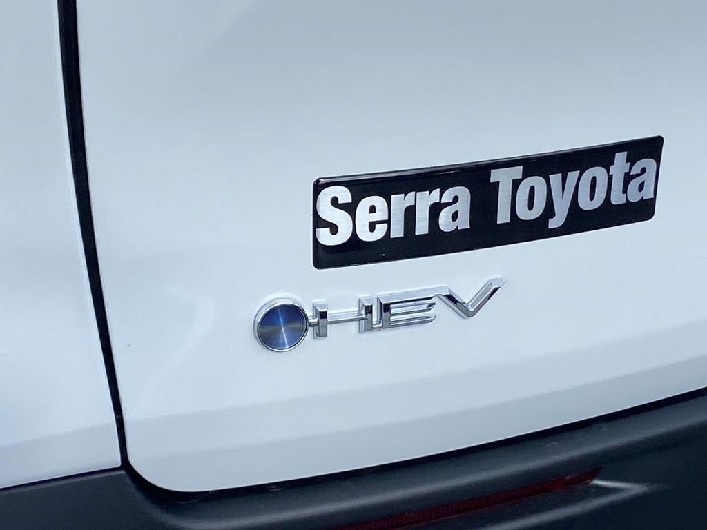 New 2026 Toyota Sienna XLE image 10