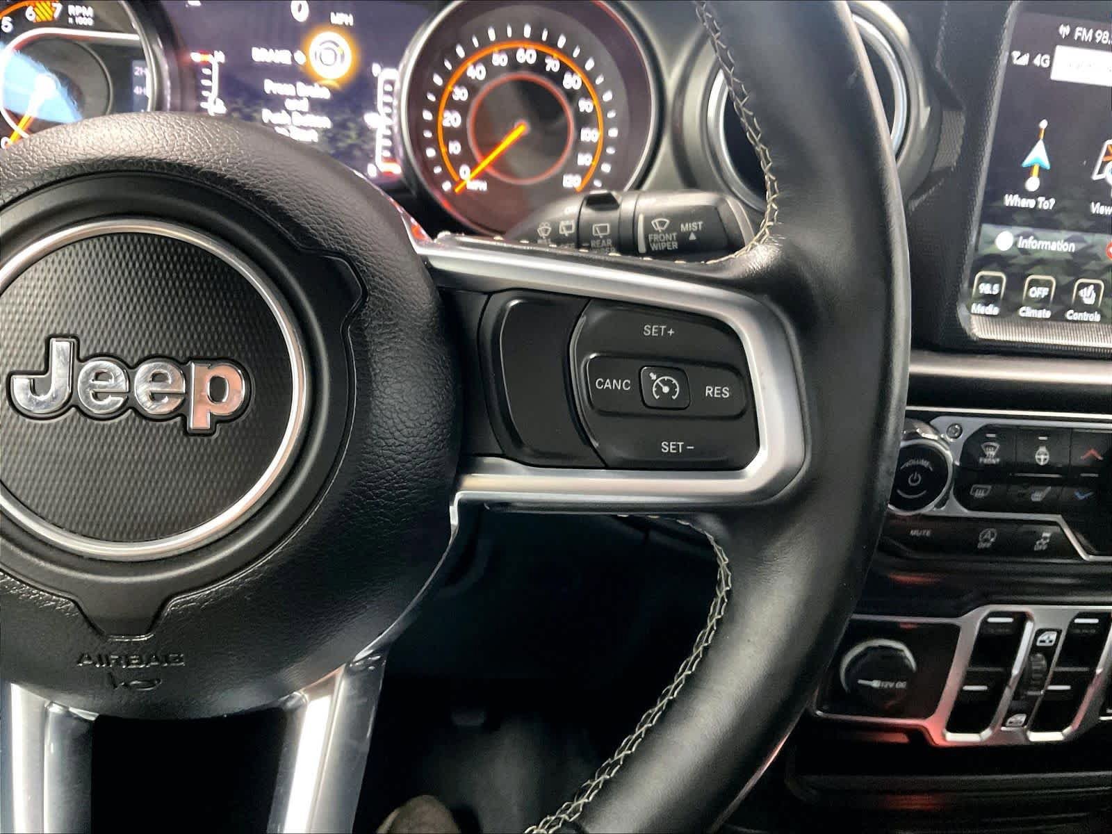 Used 2020 Jeep Wrangler Unlimited Sahara AWD/4WD image 23