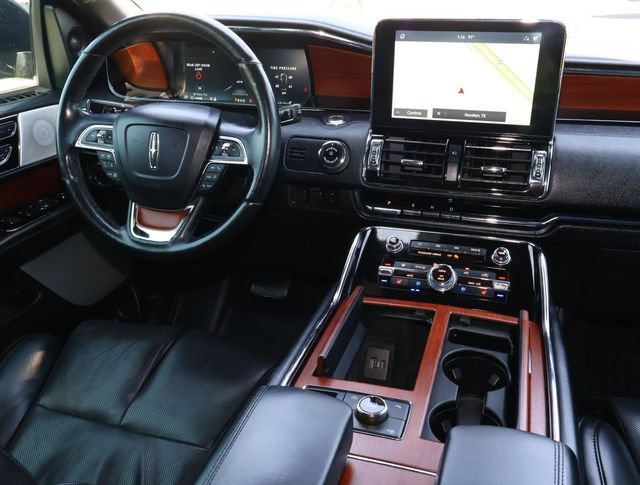 Used 2020 Lincoln Navigator L Reserve w/ Equipment Group 208A Reserve AWD/4WD image 12