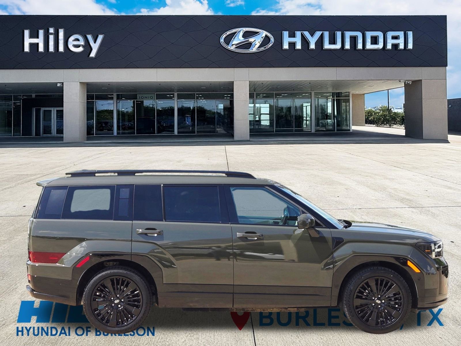 Used 2024 Hyundai Santa Fe Calligraphy image 3