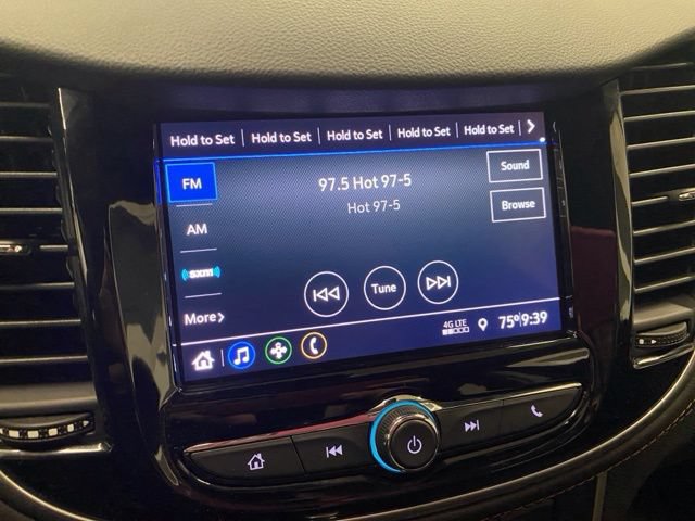 Used 2022 Chevrolet Trax LT w/ LT Convenience Package AWD/4WD image 6