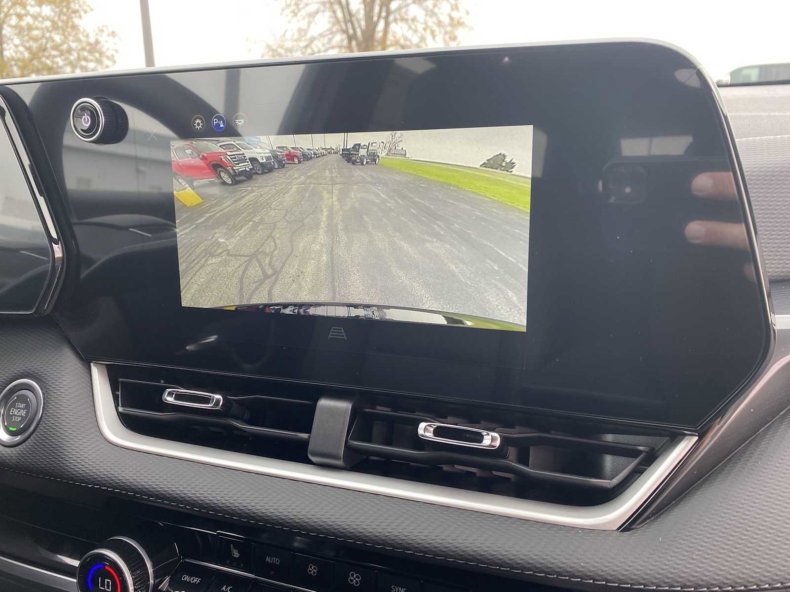 New 2026 Chevrolet Equinox LT w/ Convenience Package II image 14