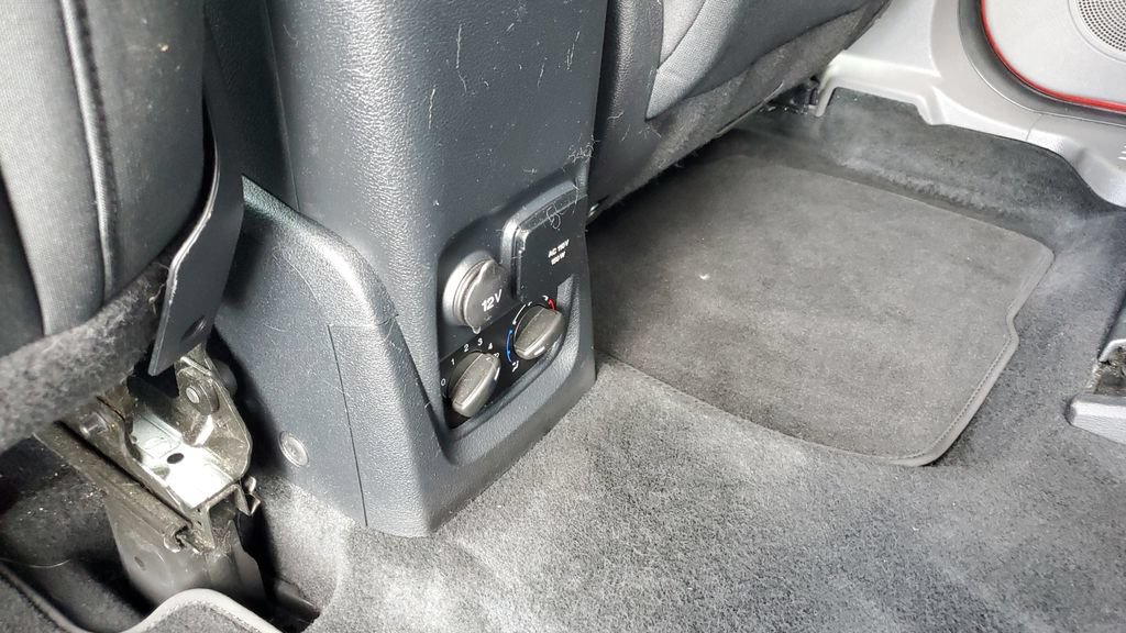 Used 2019 Ford Transit Connect XLT FWD image 23