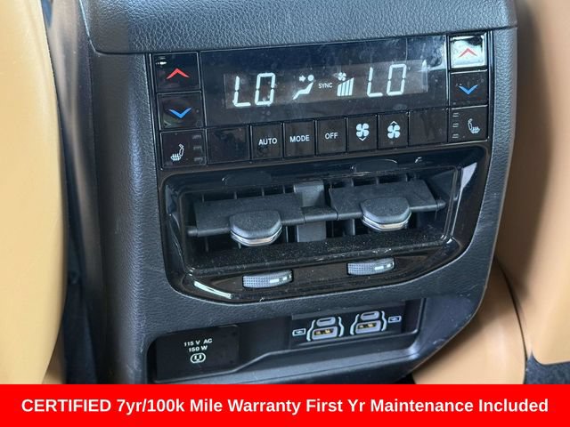 Used 2023 Jeep Grand Cherokee Summit AWD/4WD image 16