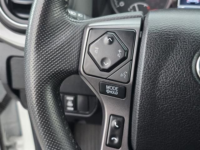 Used 2022 Toyota Tacoma TRD Off-Road image 20