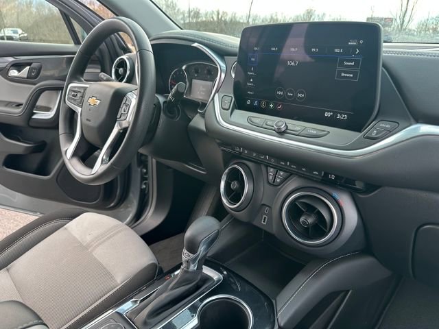 Used 2023 Chevrolet Blazer LT image 32