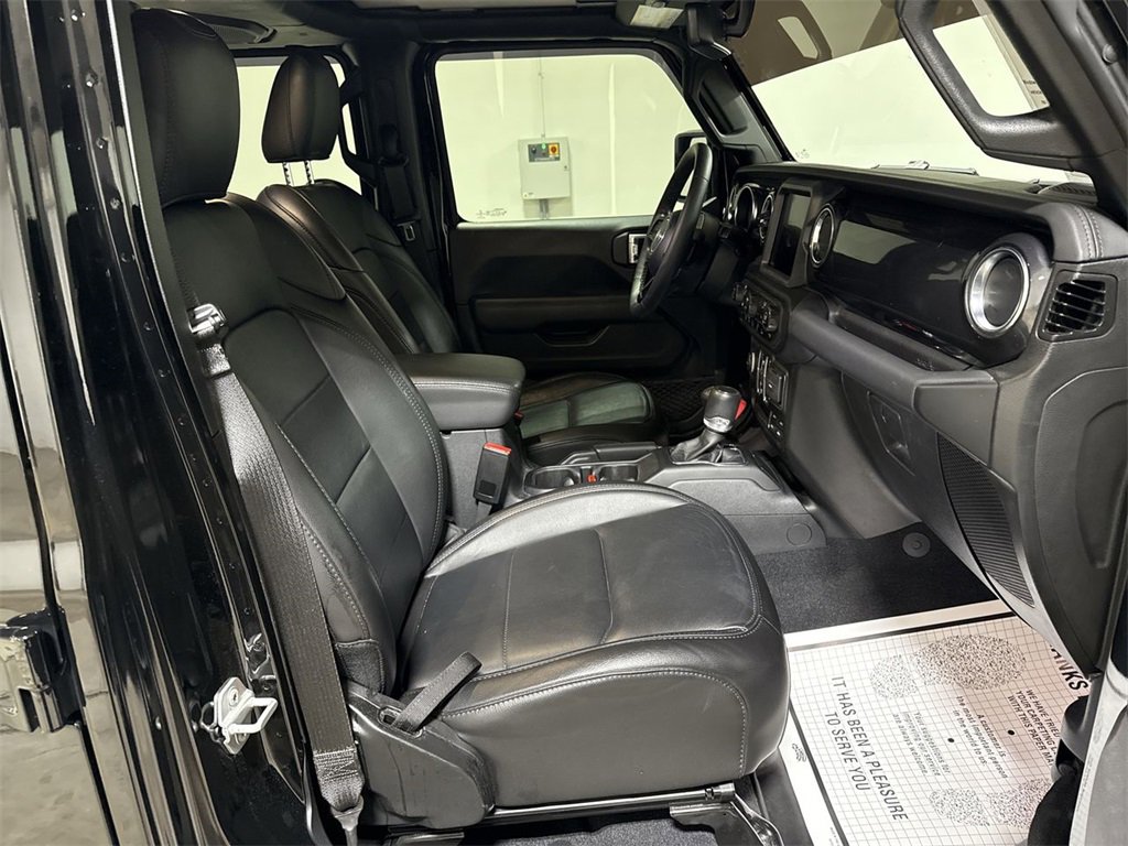Used 2023 Jeep Wrangler Altitude image 22