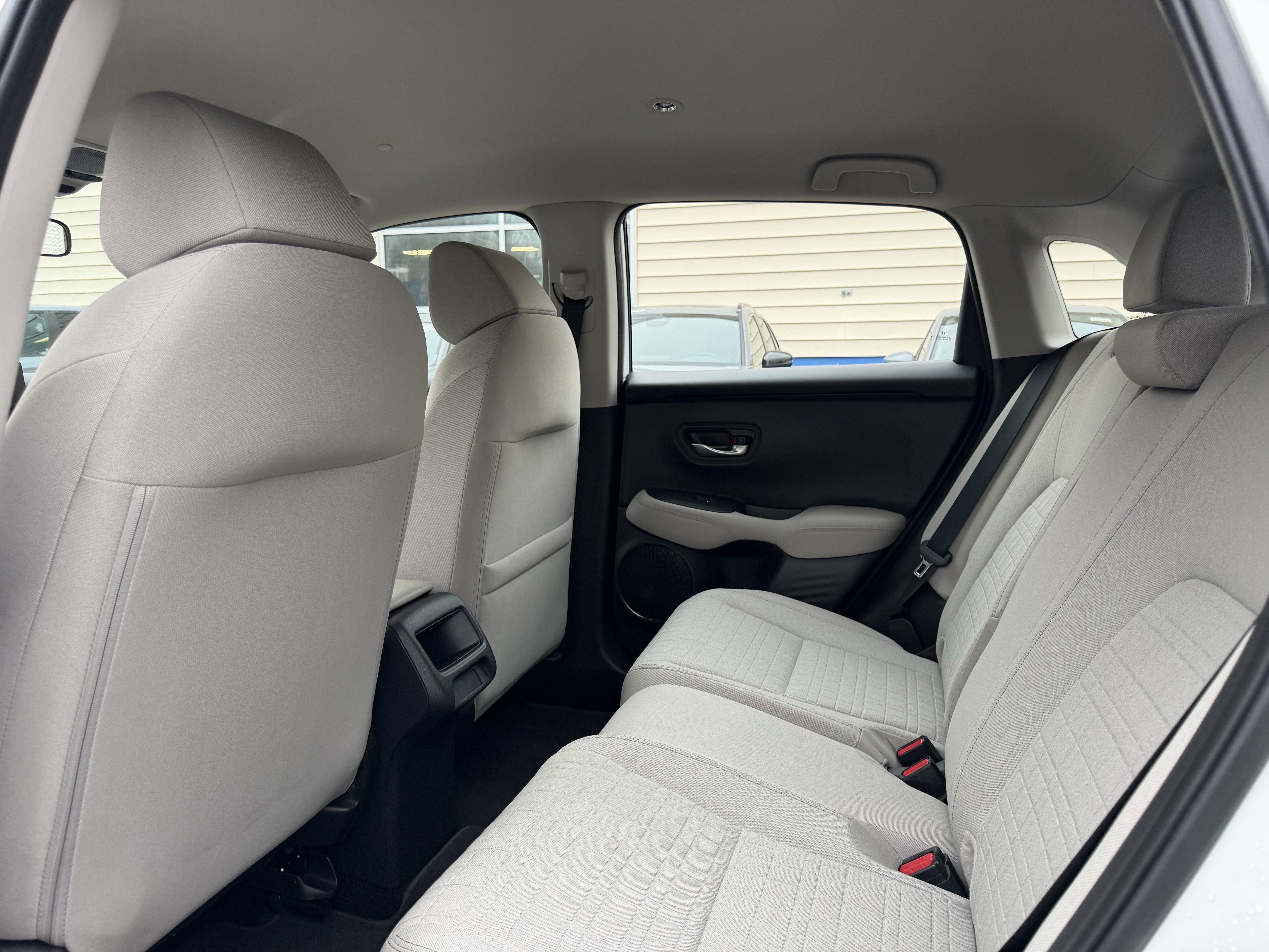 Used 2025 Honda HR-V LX image 23