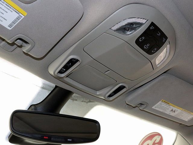 Used 2023 Chrysler Pacifica Limited FWD image 22