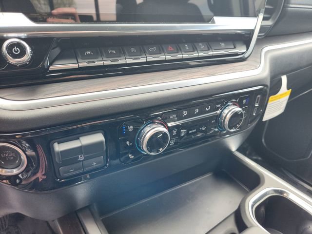 New 2026 GMC Sierra 1500 SLT w/ SLT Premium Package AWD/4WD image 17