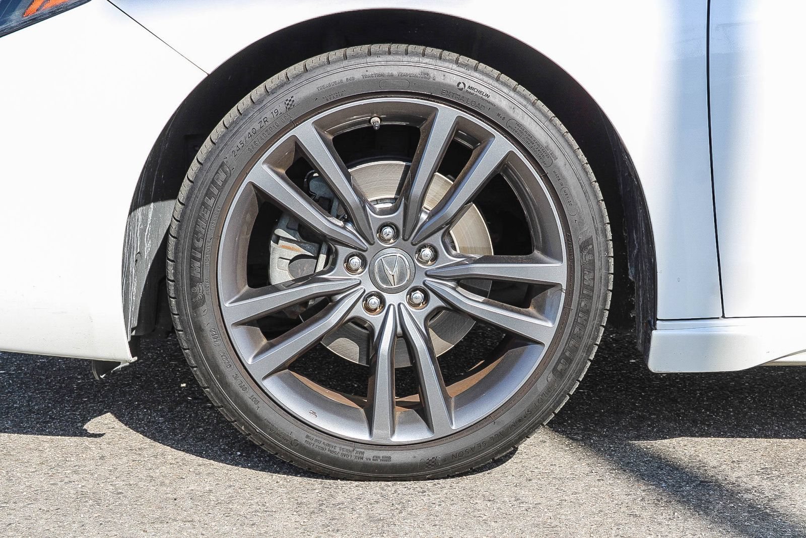 Used 2018 Acura TLX w/ Technology & A-SPEC Package FWD image 9