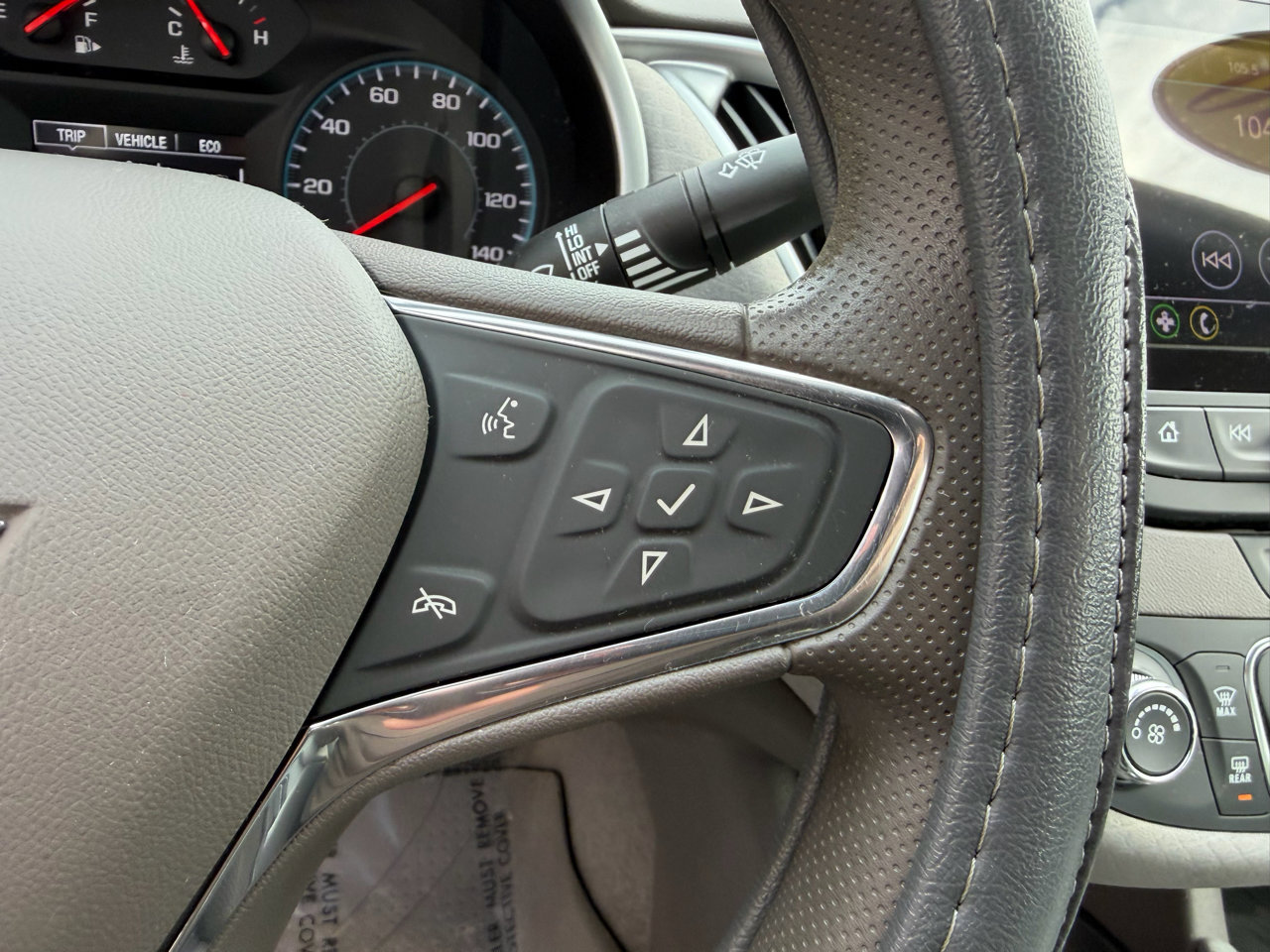 Used 2020 Chevrolet Malibu LS image 25