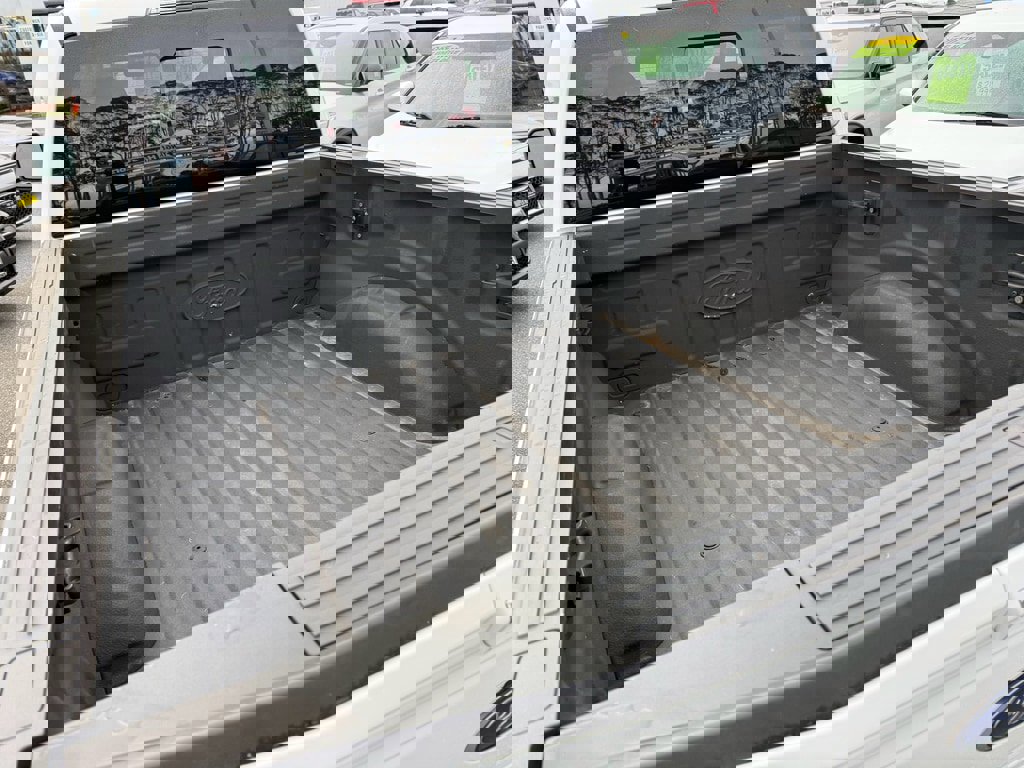 Used 2020 Ford F150 Lariat w/ Equipment Group 502A Luxury image 8