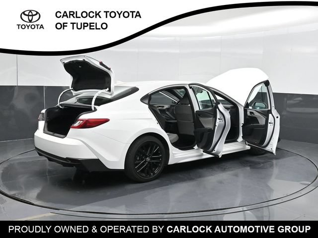 Used 2026 Toyota Camry SE FWD image 50
