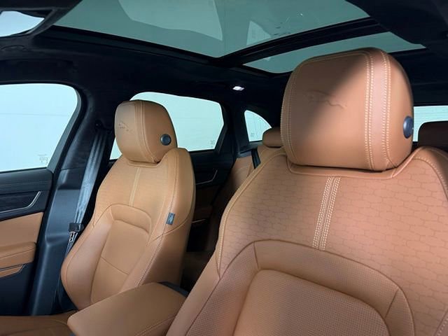 New 2026 Jaguar F-PACE R-Dynamic S image 30
