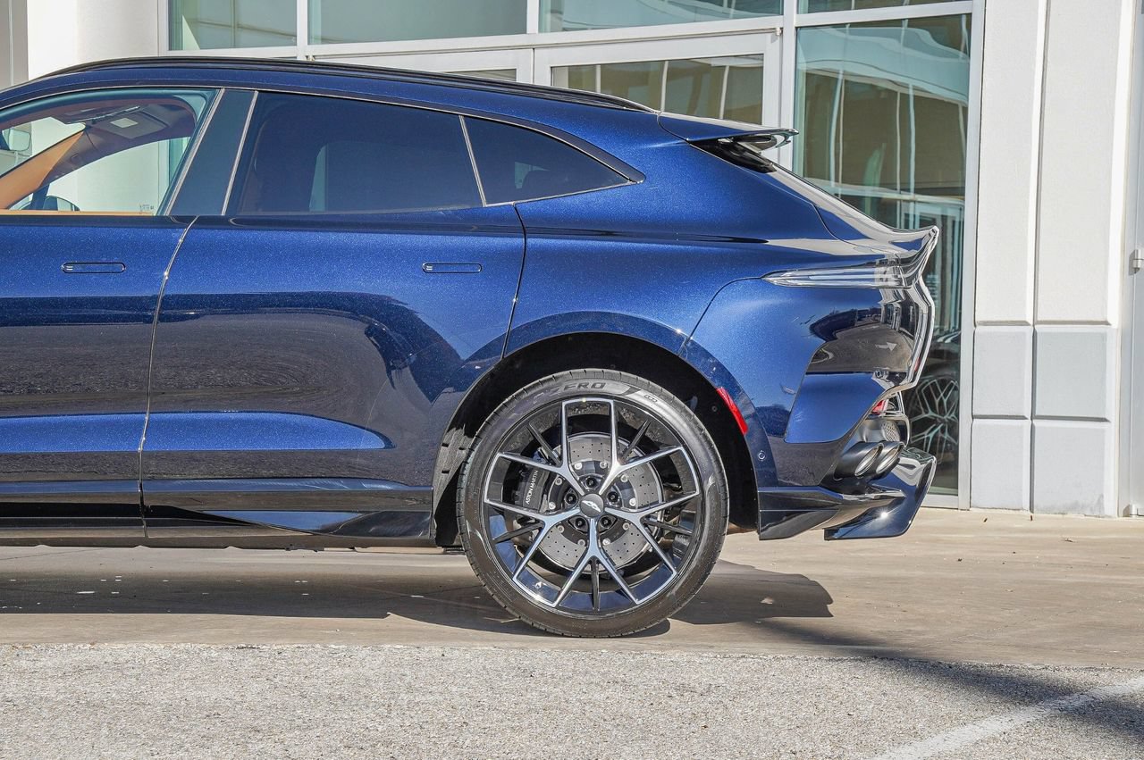New 2026 Aston Martin DBX 707 AWD/4WD image 10