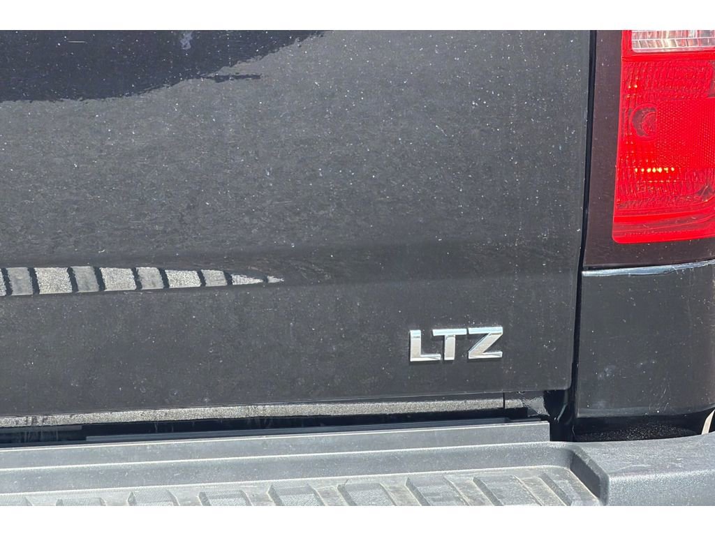 Used 2015 Chevrolet Silverado 2500 LTZ AWD/4WD image 27