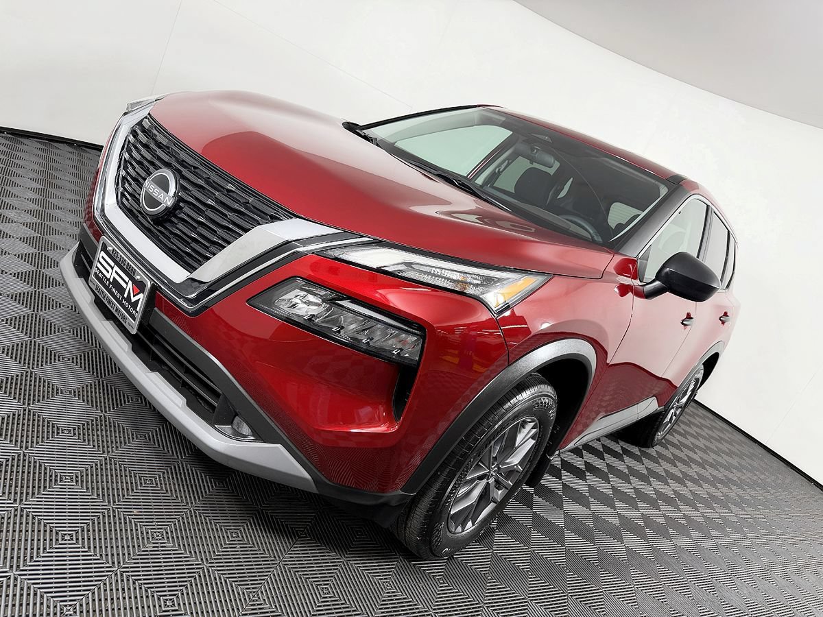 Used 2023 Nissan Rogue S AWD/4WD image 18