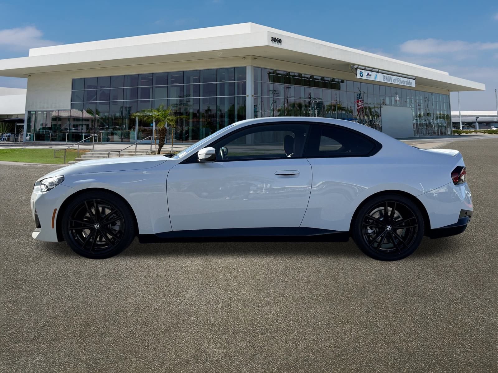 Used 2023 BMW 230i Coupe w/ M Sport Package image 6