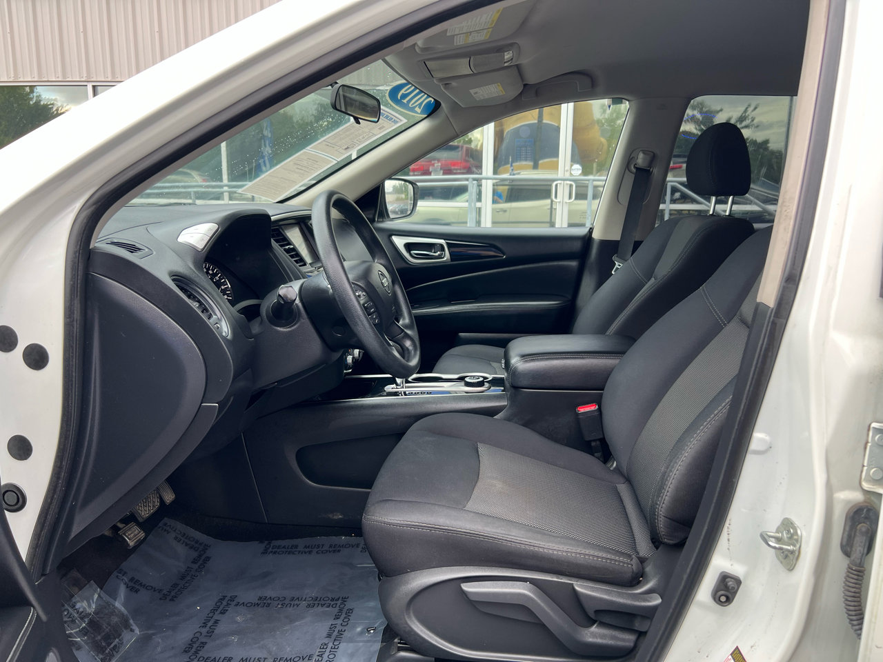 Used 2019 Nissan Pathfinder S image 9