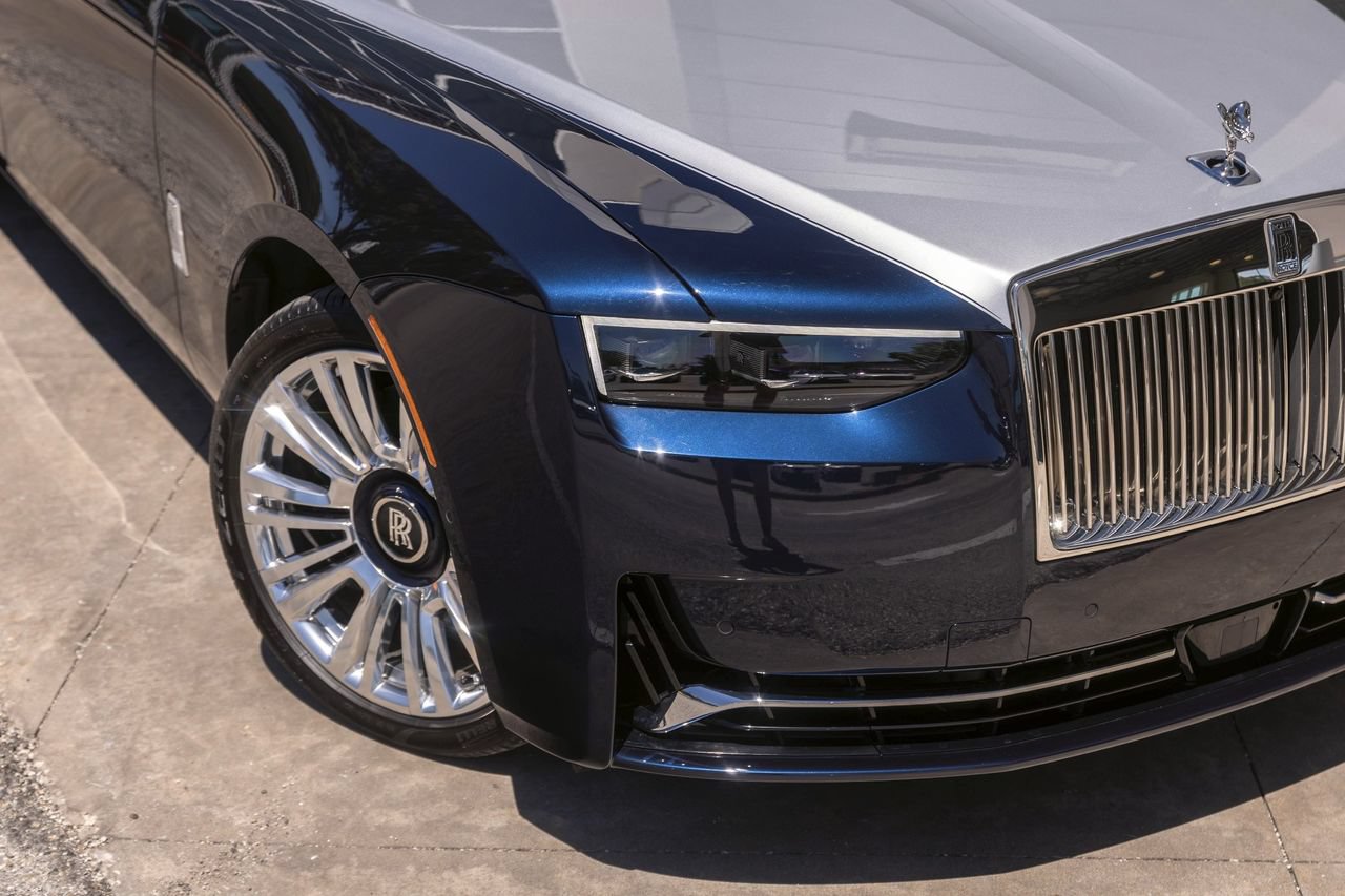 New 2025 Rolls-Royce Ghost AWD/4WD image 5