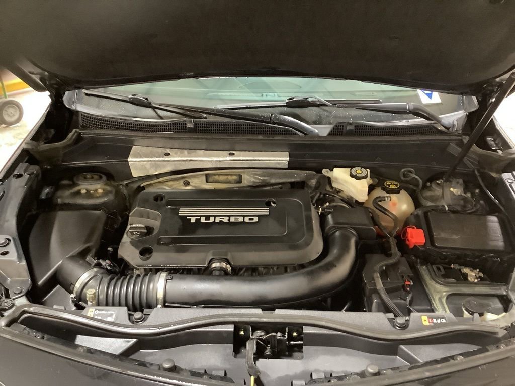 Used 2019 Cadillac XT4 Sport AWD/4WD image 14