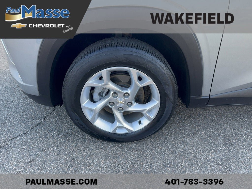 Used 2024 Chevrolet Trax LS w/ LS Convenience Package FWD image 17