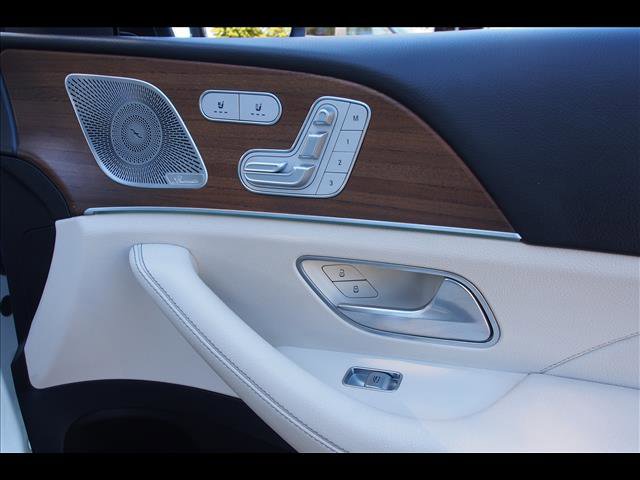 Used 2021 Mercedes-Benz GLS 580 4MATIC image 13