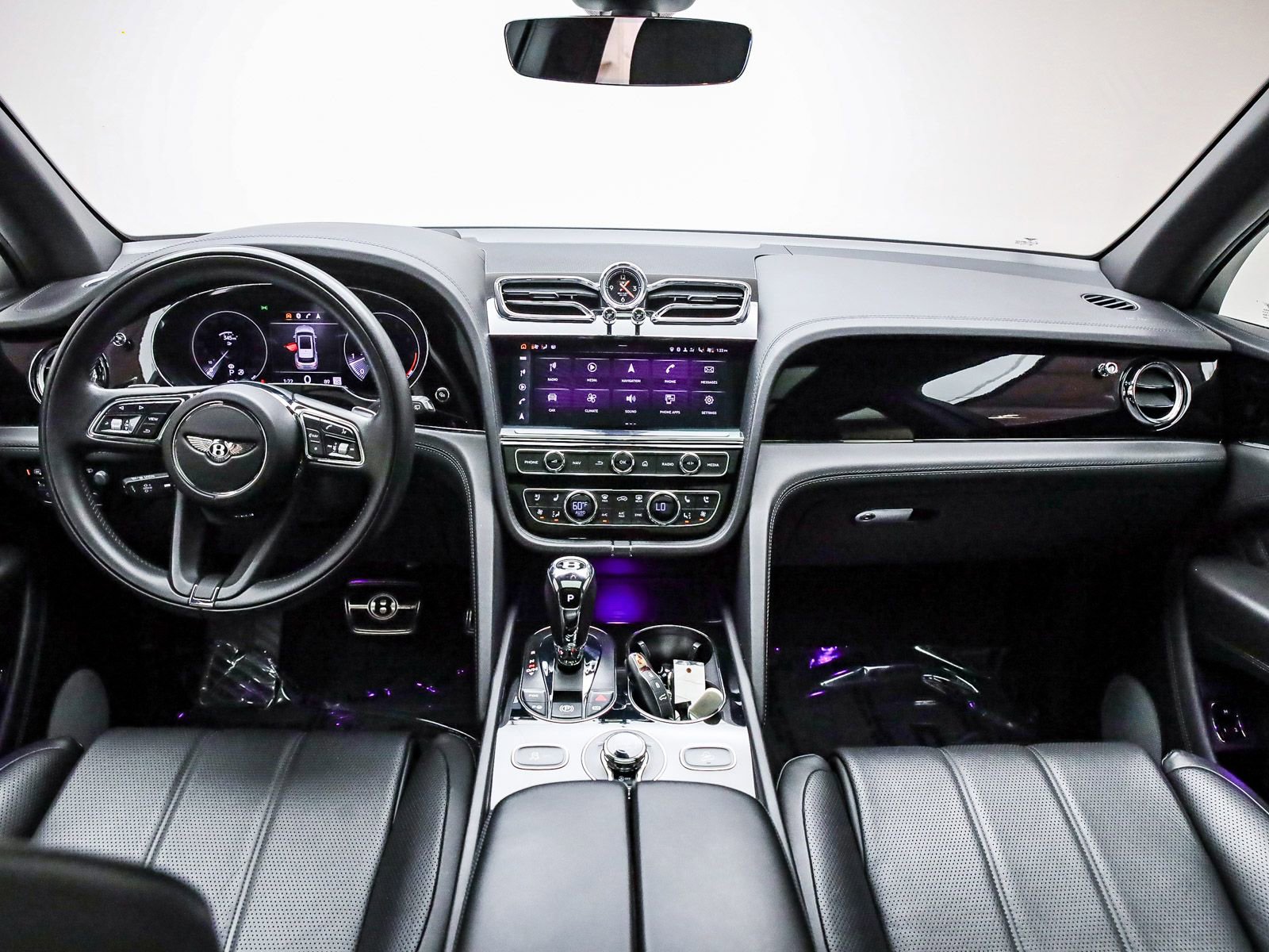 Used 2021 Bentley Bentayga image 11