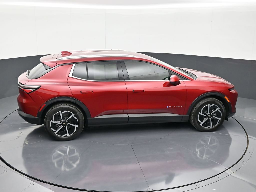 Used 2026 Chevrolet Equinox EV LT image 17