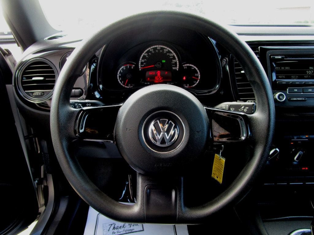 Used 2014 Volkswagen Beetle 1.8T FWD image 18