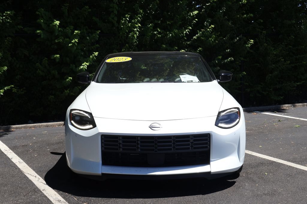 Used 2023 Nissan Z w/ Floor Mat Package (L93) RWD image 2