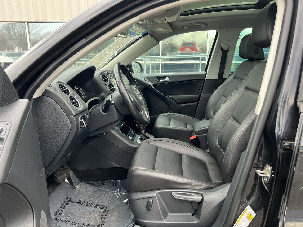 Used 2015 Volkswagen Tiguan SEL AWD/4WD image 11