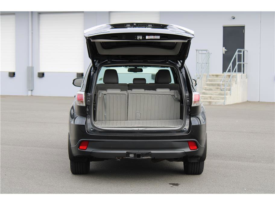 Used 2016 Toyota Highlander XLE image 38