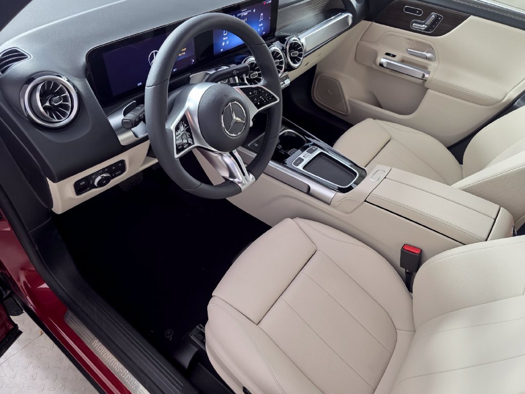 New 2026 Mercedes-Benz GLB 250 image 7