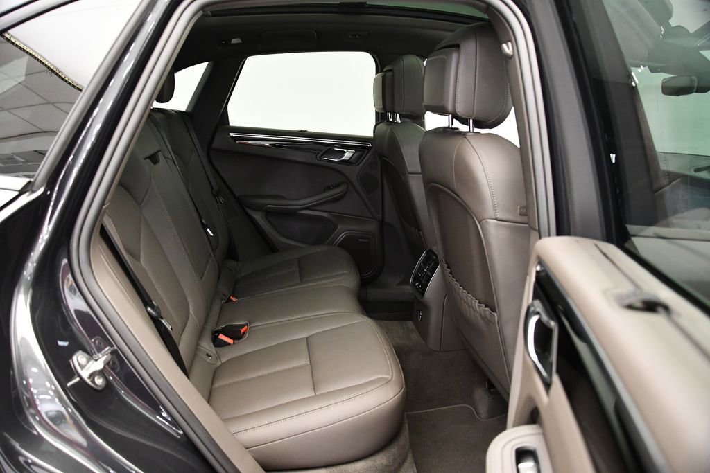 Used 2025 Porsche Macan image 51
