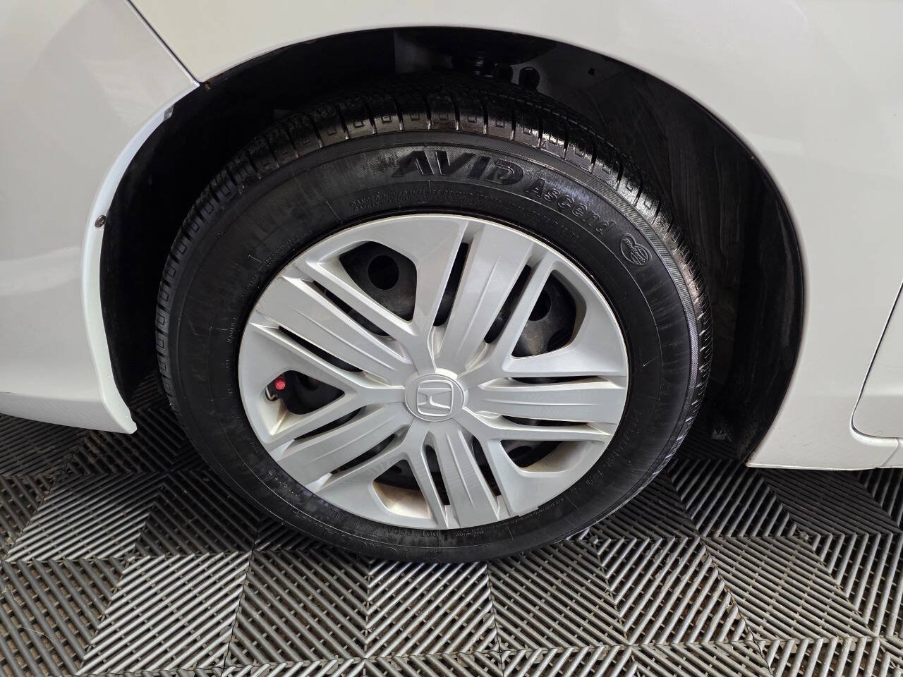 Used 2020 Honda Fit LX image 29