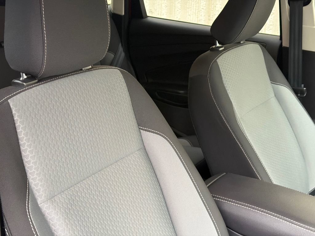 Used 2018 Ford Escape SE w/ SE Sync 3 Package image 11