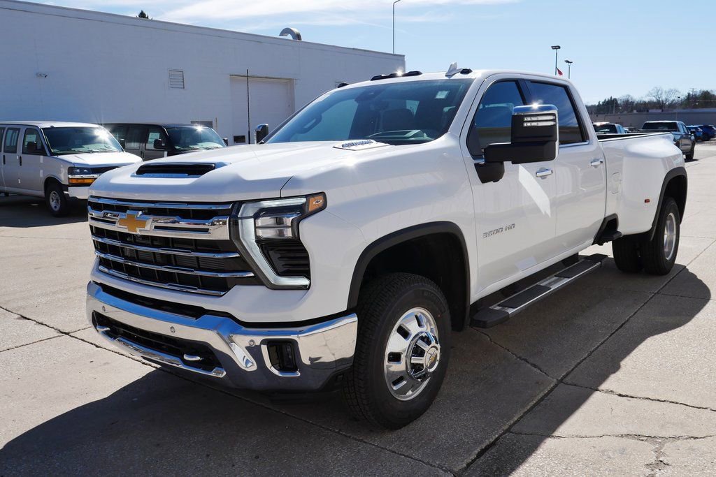 New 2026 Chevrolet Silverado 3500 LTZ w/ LTZ Plus Package image 4