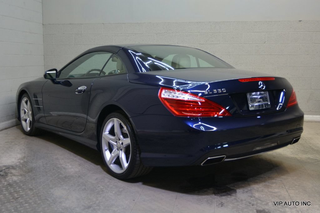 Used 2013 Mercedes-Benz SL 550 image 9