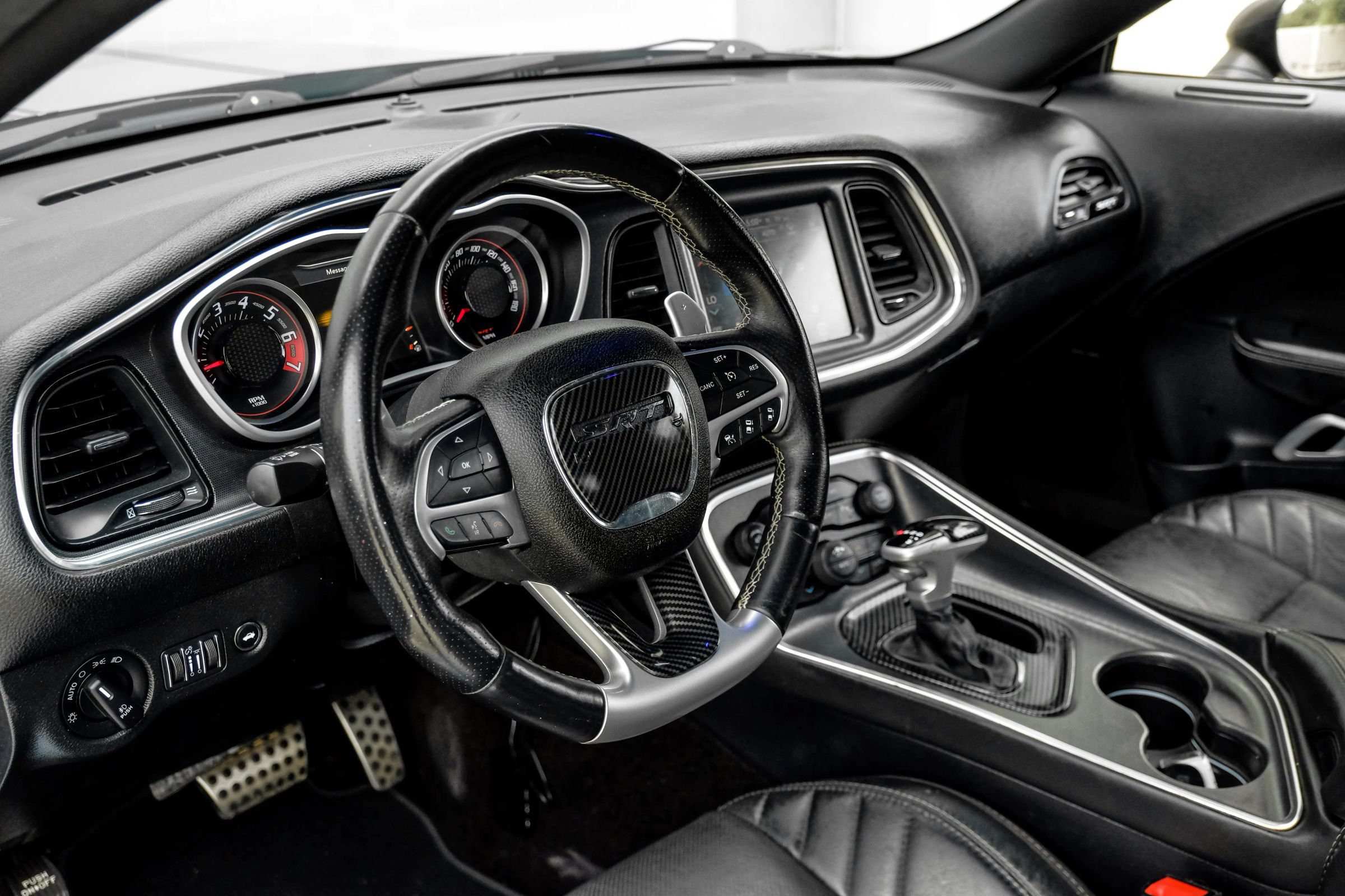Used 2016 Dodge Challenger SRT w/ Technology Group RWD image 21