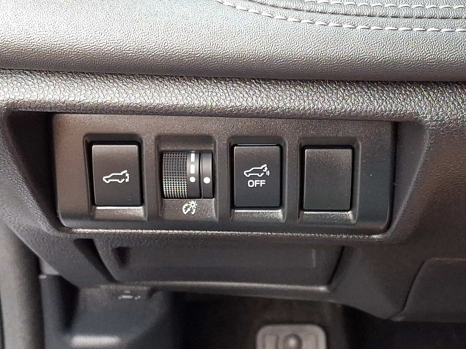 Certified 2024 Subaru Outback Limited AWD/4WD image 27