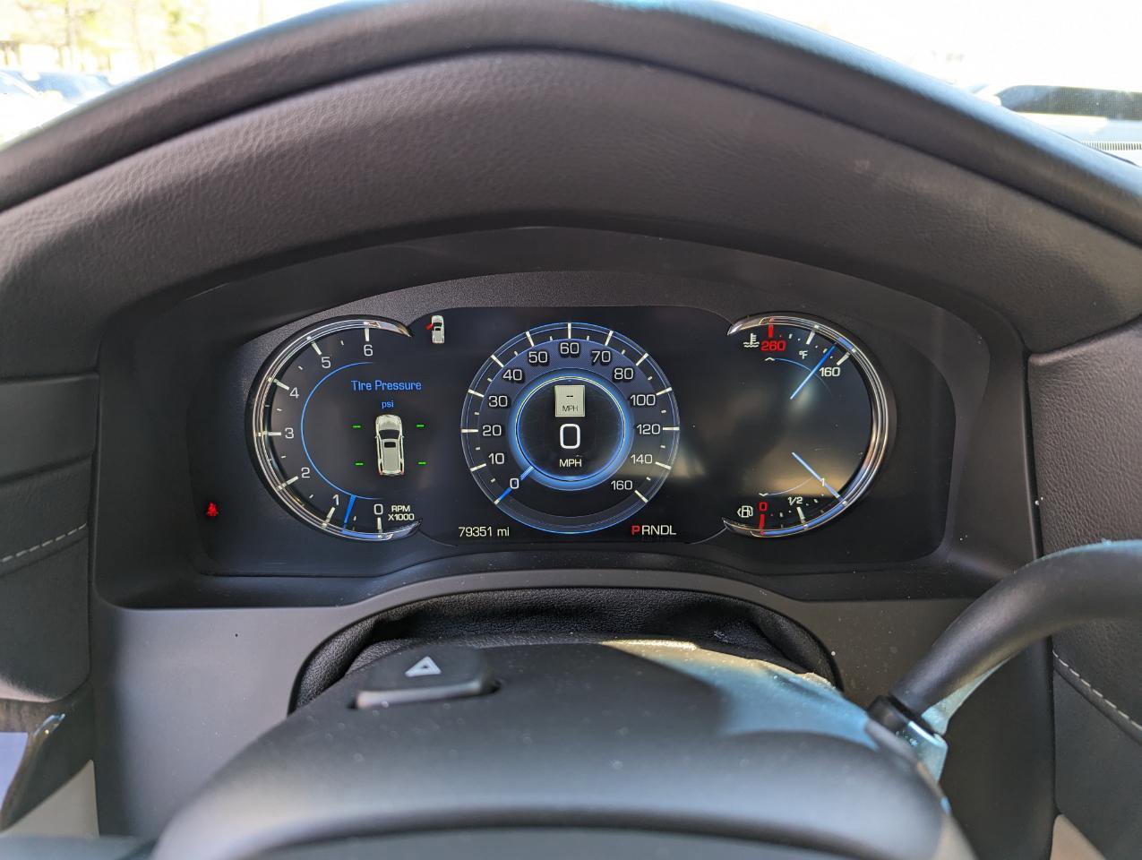 Used 2019 Cadillac Escalade Luxury w/ LPO, Radiant Package image 18