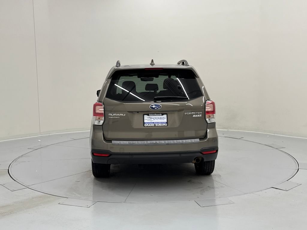 Used 2017 Subaru Forester 2.5i Touring image 4