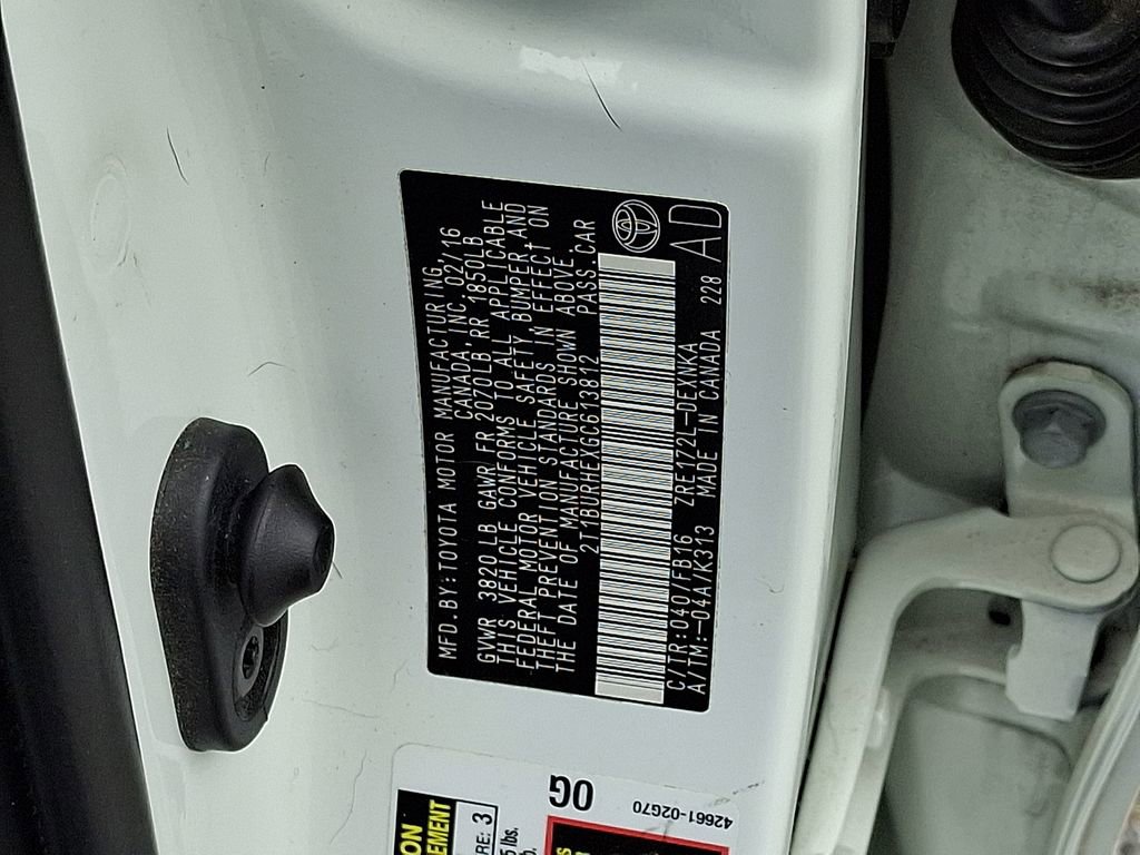 Used 2016 Toyota Corolla LE FWD image 26