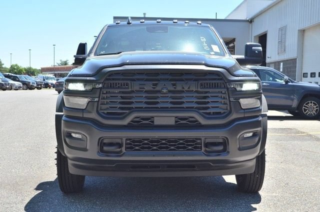 New 2026 RAM 5500 Tradesman AWD/4WD image 3